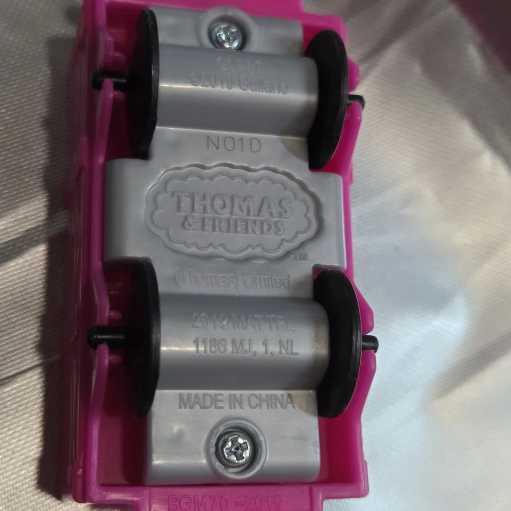 2019 Thomas & Friends - Pink Cargo Car